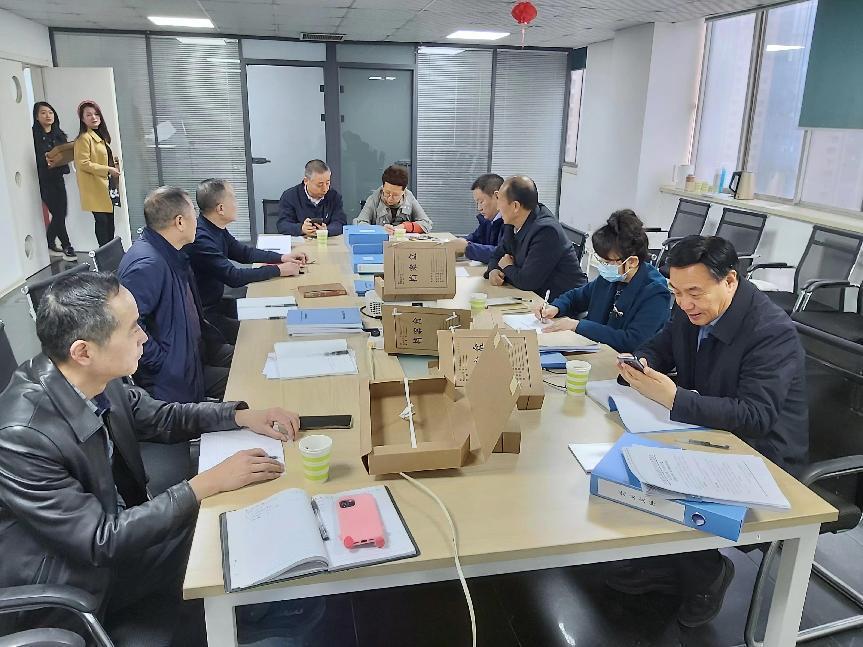 全面落实省检查组意见  争取各项工作再上新台阶